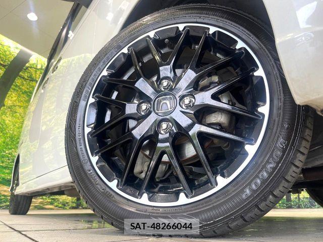 Honda N BOX CUSTOM 2023-10 8881085-13