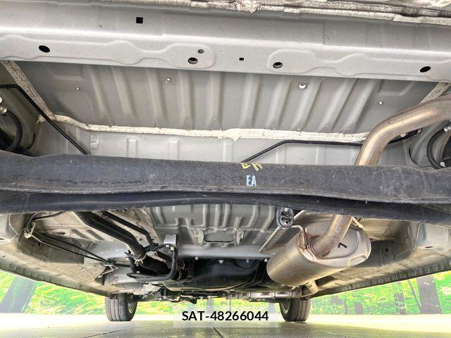 Honda N BOX CUSTOM 2023-10 8881085-18
