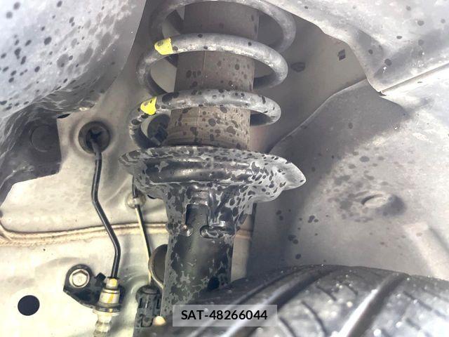Honda N BOX CUSTOM 2023-10 8881085-19