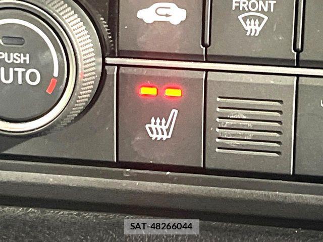 Honda N BOX CUSTOM 2023-10 8881085-5