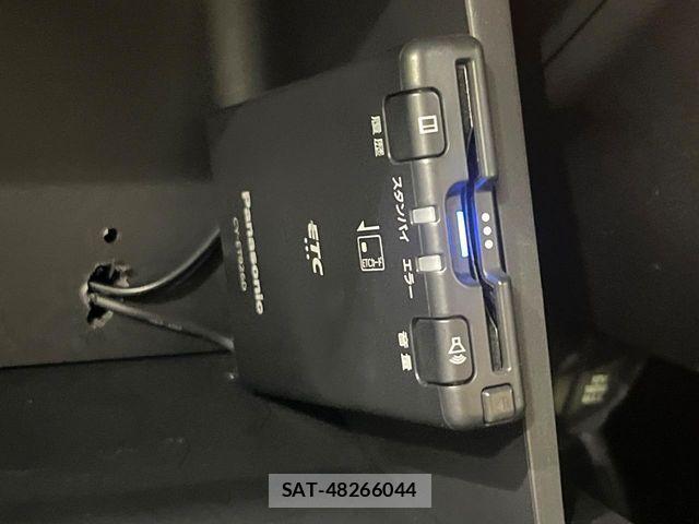 Honda N BOX CUSTOM 2023-10 8881085-7