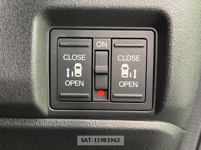 Honda N BOX CUSTOM 2024-03 8881087-2