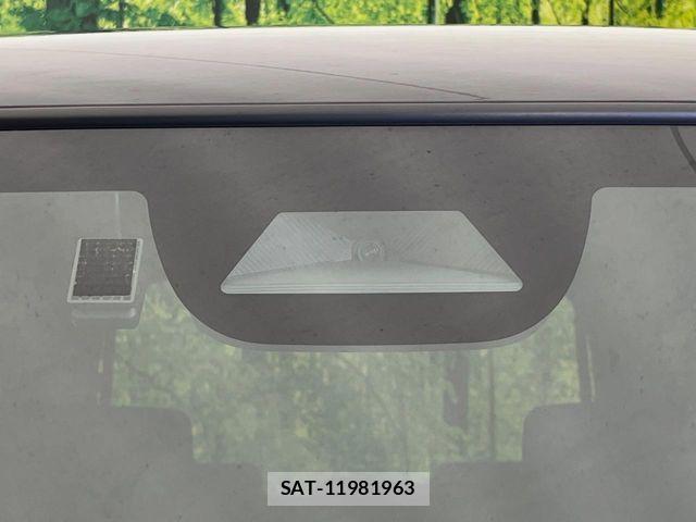 Honda N BOX CUSTOM 2024-03 8881087-6