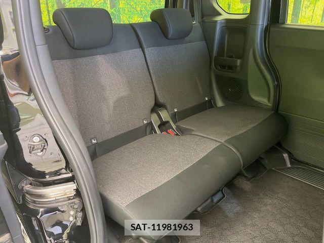 Honda N BOX CUSTOM 2024-03 8881087-8