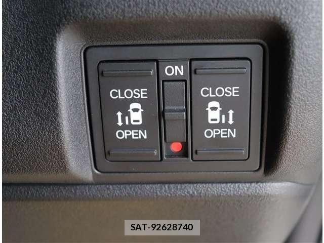 Honda N BOX CUSTOM 2024-12 8881079-13