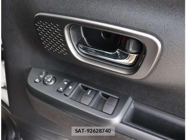 Honda N BOX CUSTOM 2024-12 8881079-24