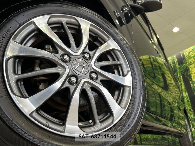 Honda N BOX CUSTOM 2021-10 8881130-11