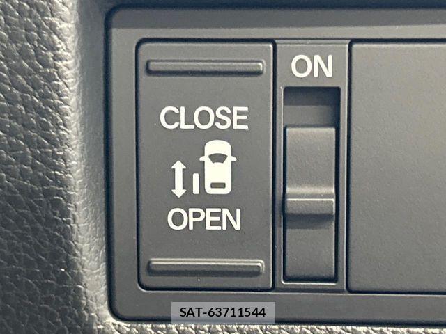 Honda N BOX CUSTOM 2021-10 8881130-4