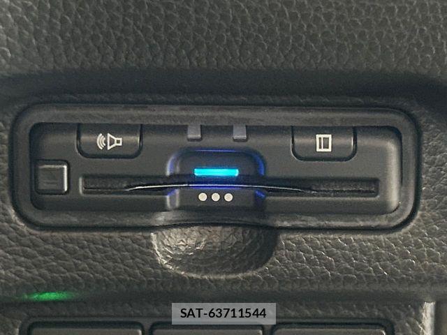 Honda N BOX CUSTOM 2021-10 8881130-6