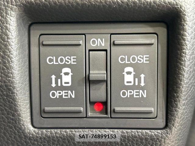 Honda N BOX CUSTOM 2021-03 8881097-2