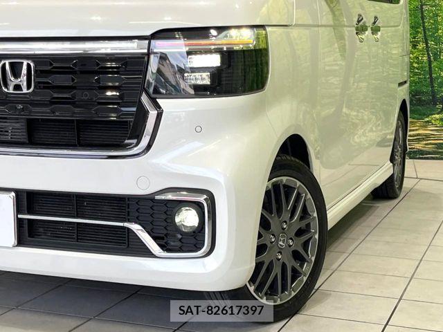 Honda N BOX CUSTOM 2024-06 8881094-11