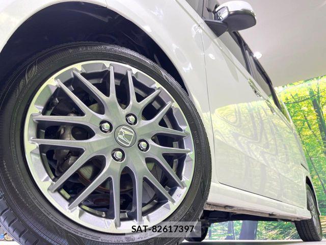 Honda N BOX CUSTOM 2024-06 8881094-12