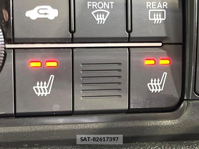 Honda N BOX CUSTOM 2024-06 8881094-5