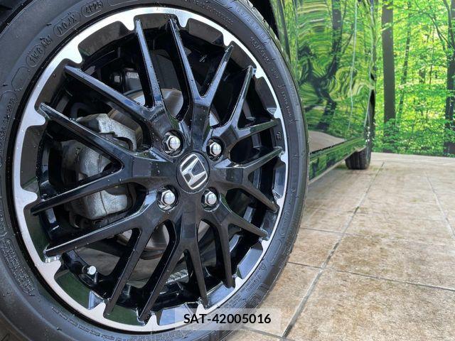 Honda N BOX CUSTOM 2022-02 8881088-12