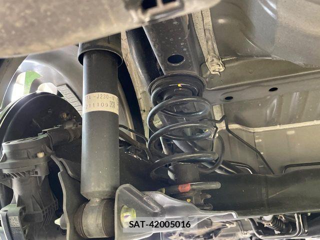 Honda N BOX CUSTOM 2022-02 8881088-19