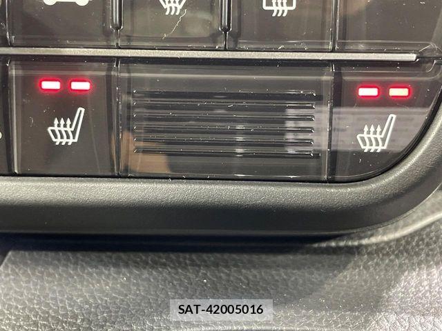 Honda N BOX CUSTOM 2022-02 8881088-6