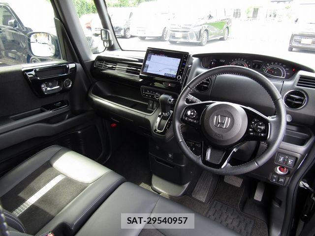 Honda N BOX CUSTOM 2022-11 8881107-1