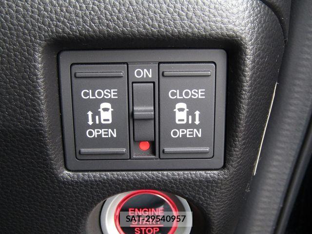Honda N BOX CUSTOM 2022-11 8881107-21