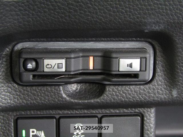Honda N BOX CUSTOM 2022-11 8881107-22