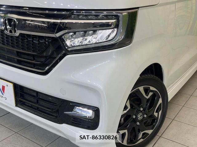 Honda N BOX CUSTOM 2019-02 8881126-11