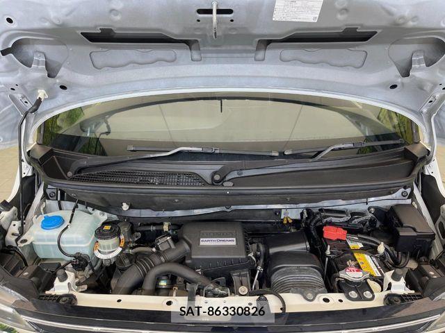 Honda N BOX CUSTOM 2019-02 8881126-17