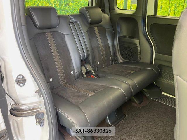 Honda N BOX CUSTOM 2019-02 8881126-8