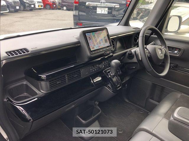 Honda N BOX CUSTOM 2023-11 8881096-12