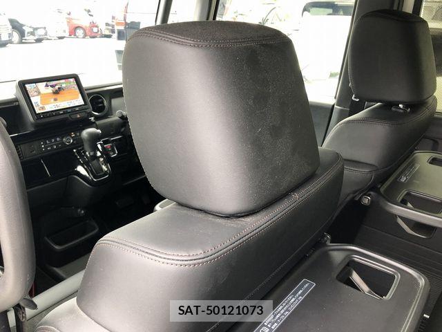 Honda N BOX CUSTOM 2023-11 8881096-15