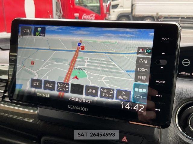 Honda N BOX CUSTOM 2018-03 8881145-12
