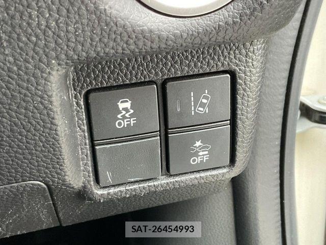Honda N BOX CUSTOM 2018-03 8881145-14
