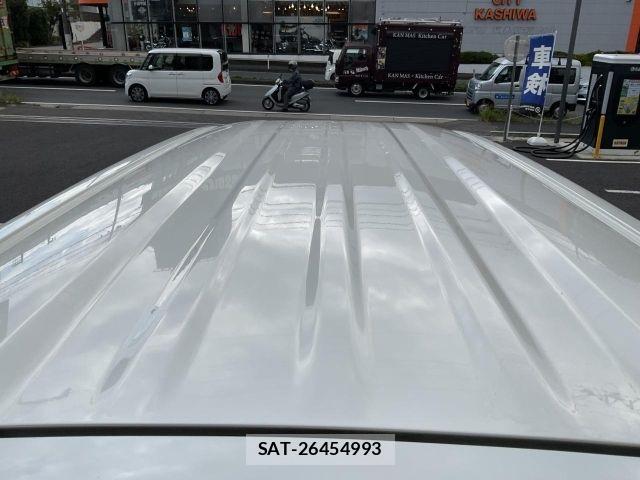 Honda N BOX CUSTOM 2018-03 8881145-25