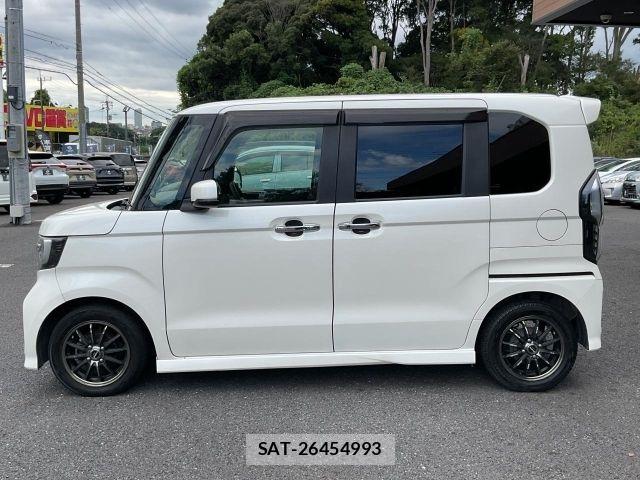 Honda N BOX CUSTOM 2018-03 8881145-7