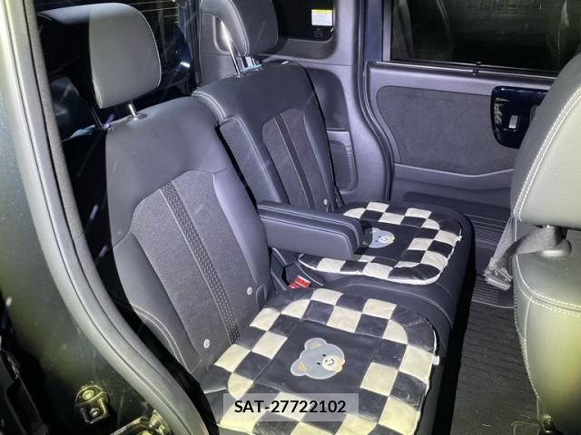 Honda N BOX CUSTOM 2022-04 8881098-9