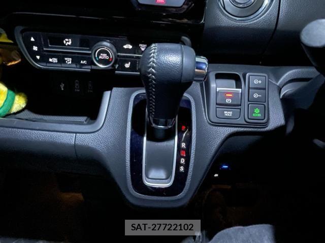Honda N BOX CUSTOM 2022-04 8881098-15