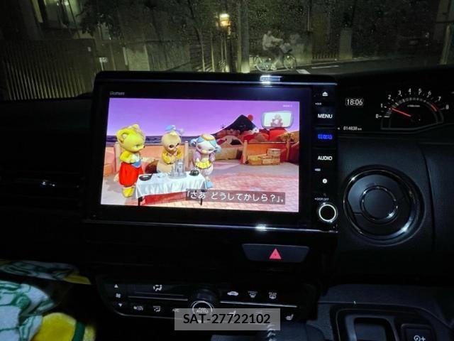 Honda N BOX CUSTOM 2022-04 8881098-16