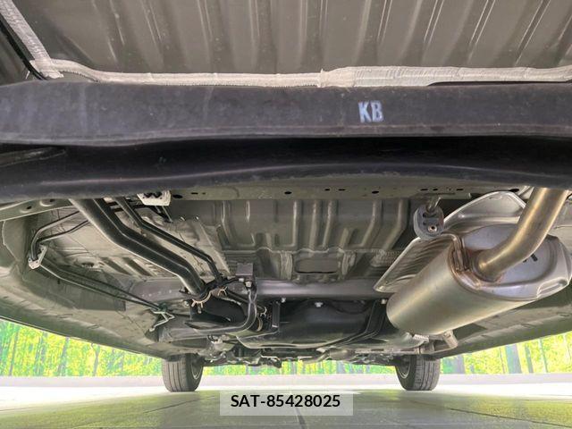 Honda N BOX CUSTOM 2024-05 8881101-18