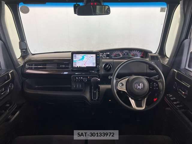 Honda N BOX CUSTOM 2018-10 8881152-10