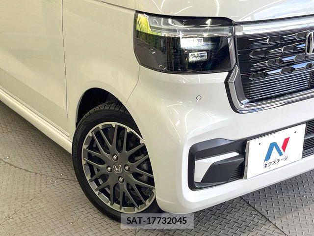 Honda N BOX CUSTOM 2024-03 8881082-11