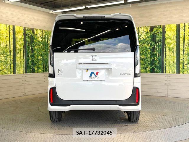 Honda N BOX CUSTOM 2024-03 8881082-14