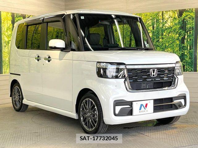 Honda N BOX CUSTOM 2024-03 8881082-15