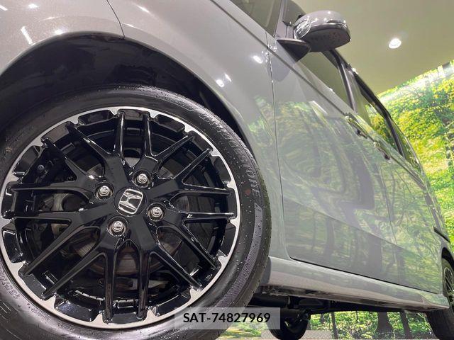Honda N BOX CUSTOM 2024-05 8884032-13