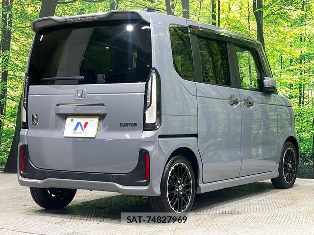 Honda N BOX CUSTOM 2024-05 8884032-17