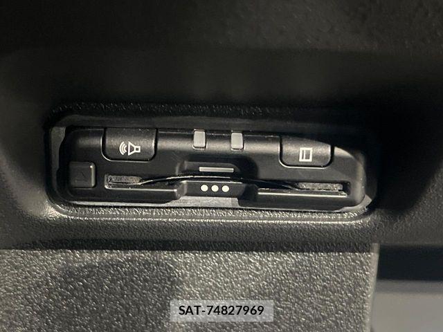 Honda N BOX CUSTOM 2024-05 8884032-6