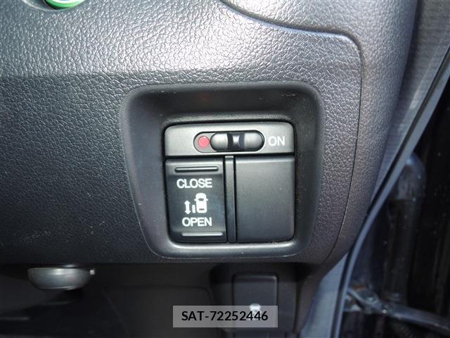 Honda N BOX CUSTOM 2012-03 8884052-11