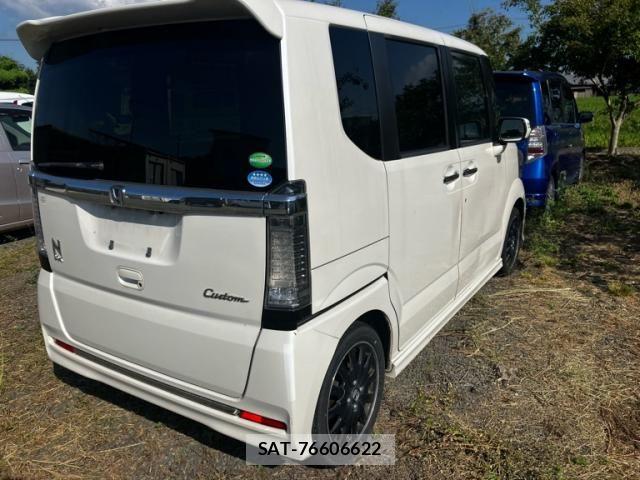 Honda N BOX CUSTOM 2017-02 8884051-4