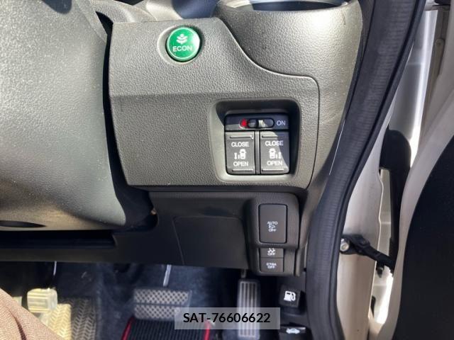 Honda N BOX CUSTOM 2017-02 8884051-8