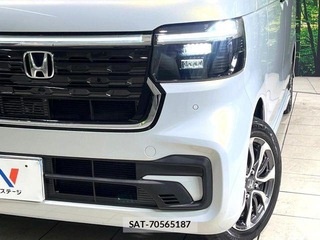 Honda N BOX CUSTOM 2023-11 8884036-12