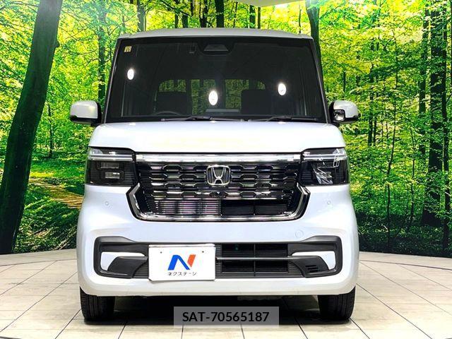 Honda N BOX CUSTOM 2023-11 8884036-14