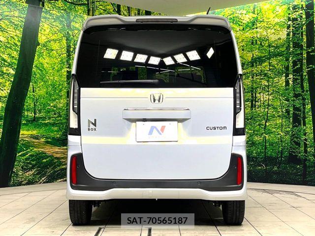 Honda N BOX CUSTOM 2023-11 8884036-15