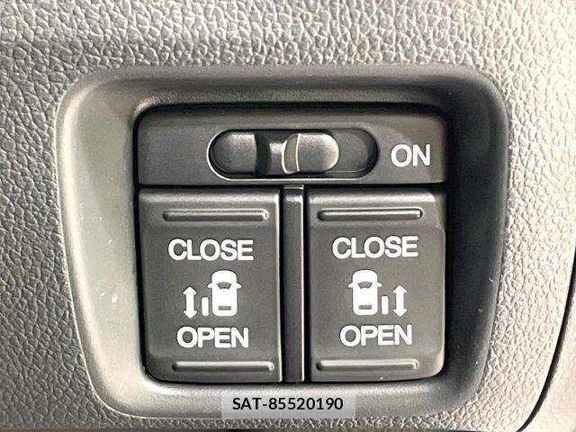 Honda N BOX CUSTOM 2016-02 8884046-5